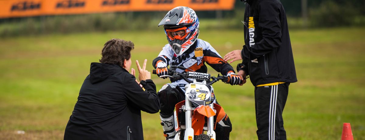 ADAC MX Academy in Mölln: weltweit einziges Motocross-Training für Gehörlose