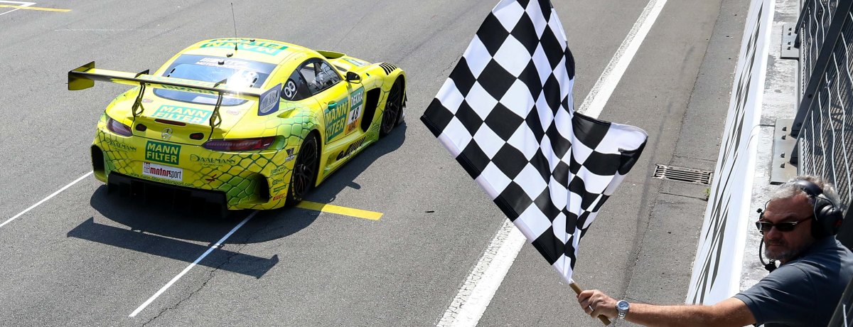ADAC Team Hansa Fahrer Maximilian Buhk feiert den ersten Saisonsieg im ADAC GT Masters