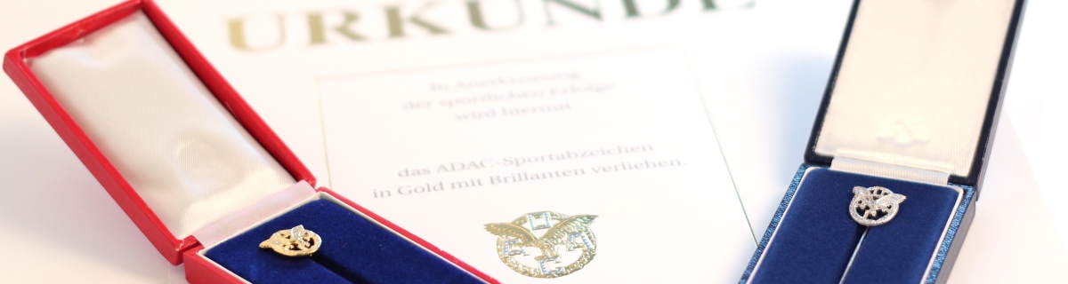 ADAC Sportabzeichen in Gold mit Brillianten