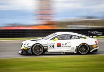 Turbulente Ostern für den ADAC Team Hansa Bentley-Boy Buhk