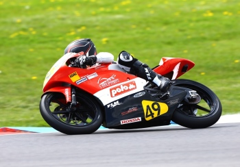 ADAC Team Hansa Fahrer Philip Freitag testet mit SAT.1