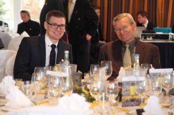 Vergrößerung anzeigen ... - Bild 19