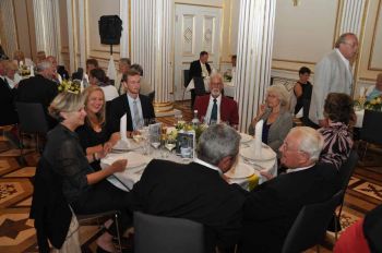 Vergrößerung anzeigen ... - Bild 70