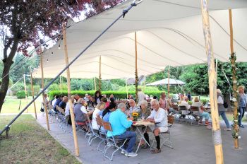 Vergrößerung anzeigen ... - Bild 11
